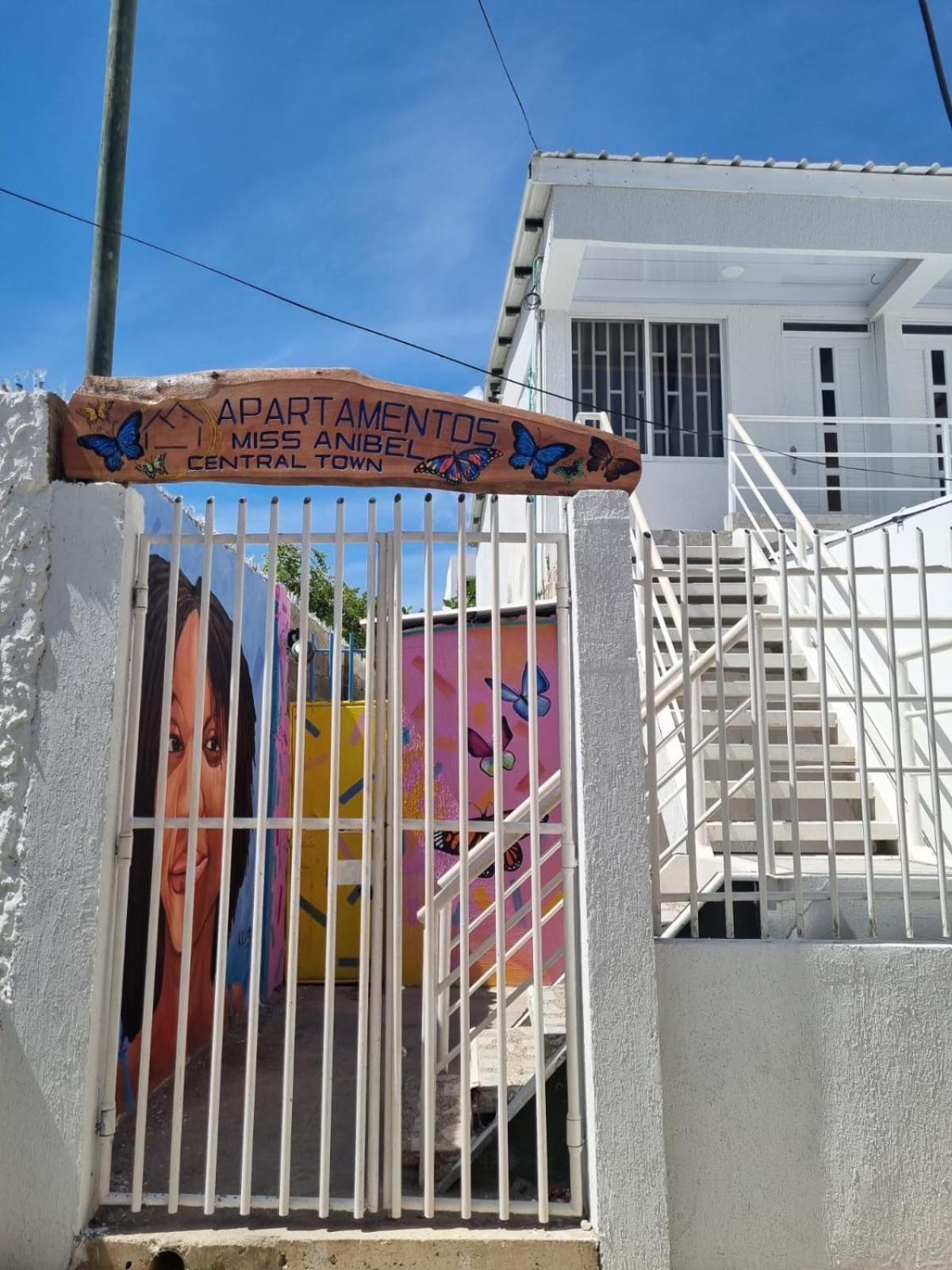 Posada Miss Anibel Central Town San Andres  Ngoại thất bức ảnh